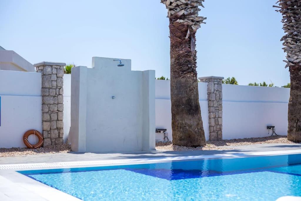 Rosie'S Studios 4 Faliraki Exterior photo